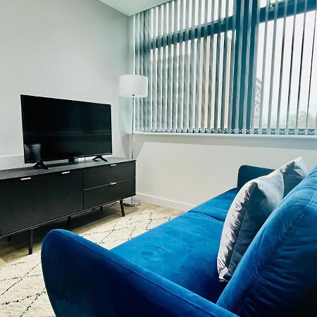 Lovely Studio Apartment With Free Parking Included! Manchester Exterior photo